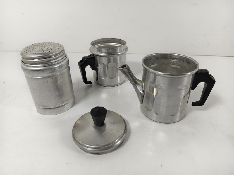 cafetera pequeña napoles italia aluminio 14-17.3x12x6.5 1u